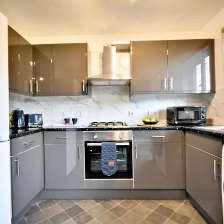 Manchester Townhouse By Bevolve - 4 Bedrooms - Free Parking Exterior photo