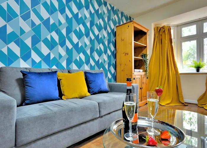 Manchester Townhouse By Bevolve - 4 Bedrooms - Free Parking